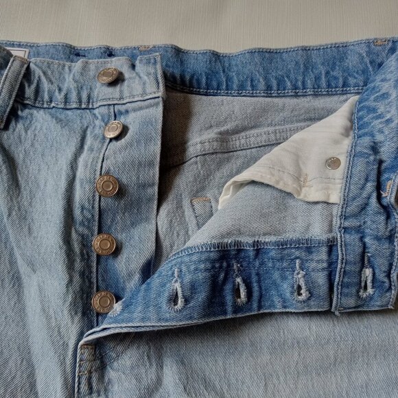 GAP Blue Light Denim Wash Cheeky Straight High Rise Distressed Jeans Women's 12 - Picture 7 of 12